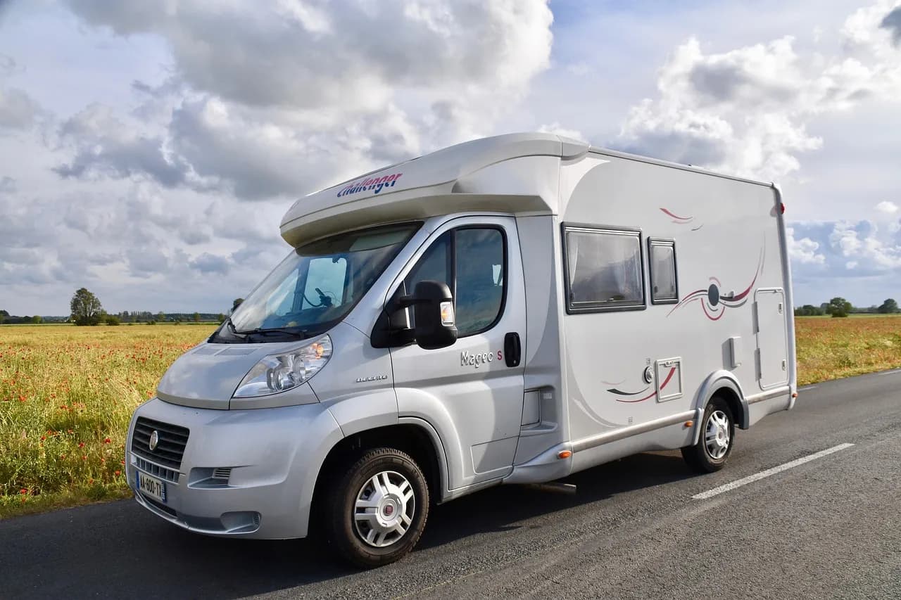 Campingfahrzeug für Urlaub ausleihen