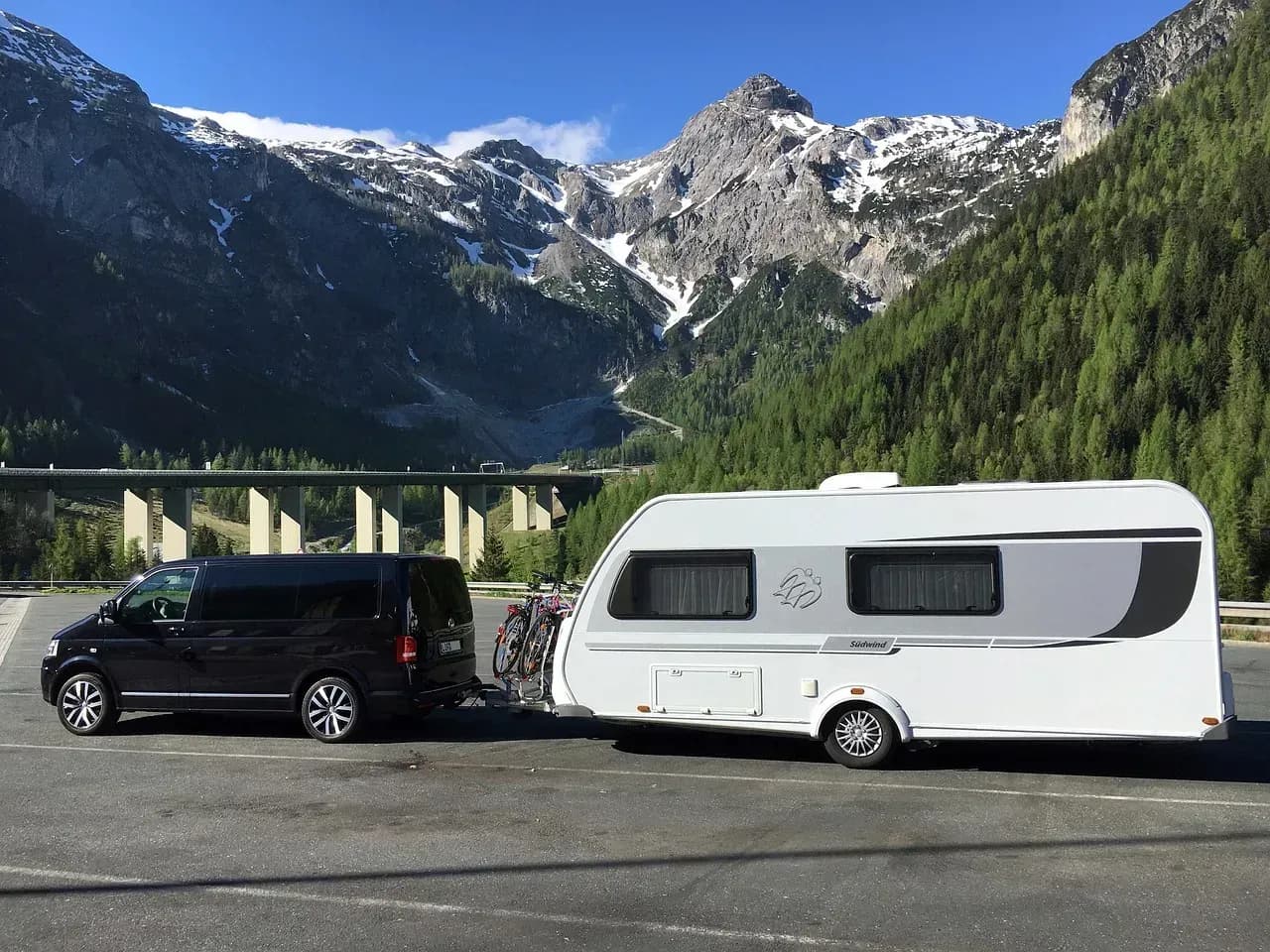 Unterschiedliche Campingmobile